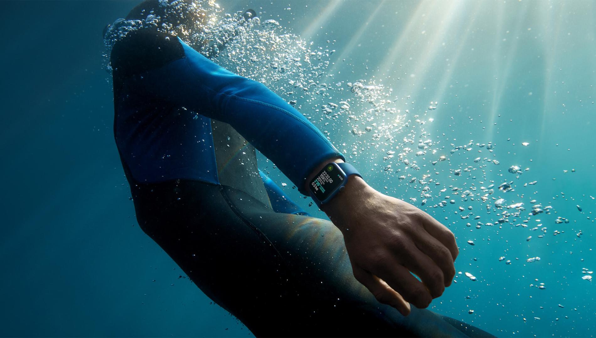 apple watches waterproof