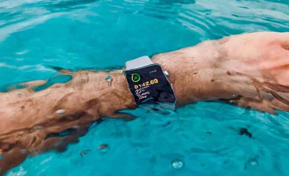 Swim with an Apple Watch